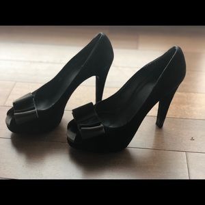 Stuart weitzman open toe pump.